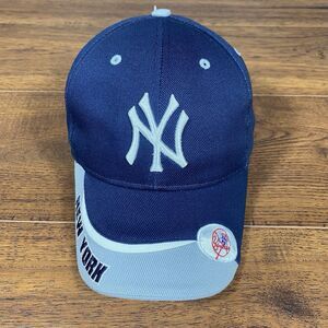 Vintage New York Yankees Hat Cap Two Tone Blue Gray MLB Baseball Strapback VTG